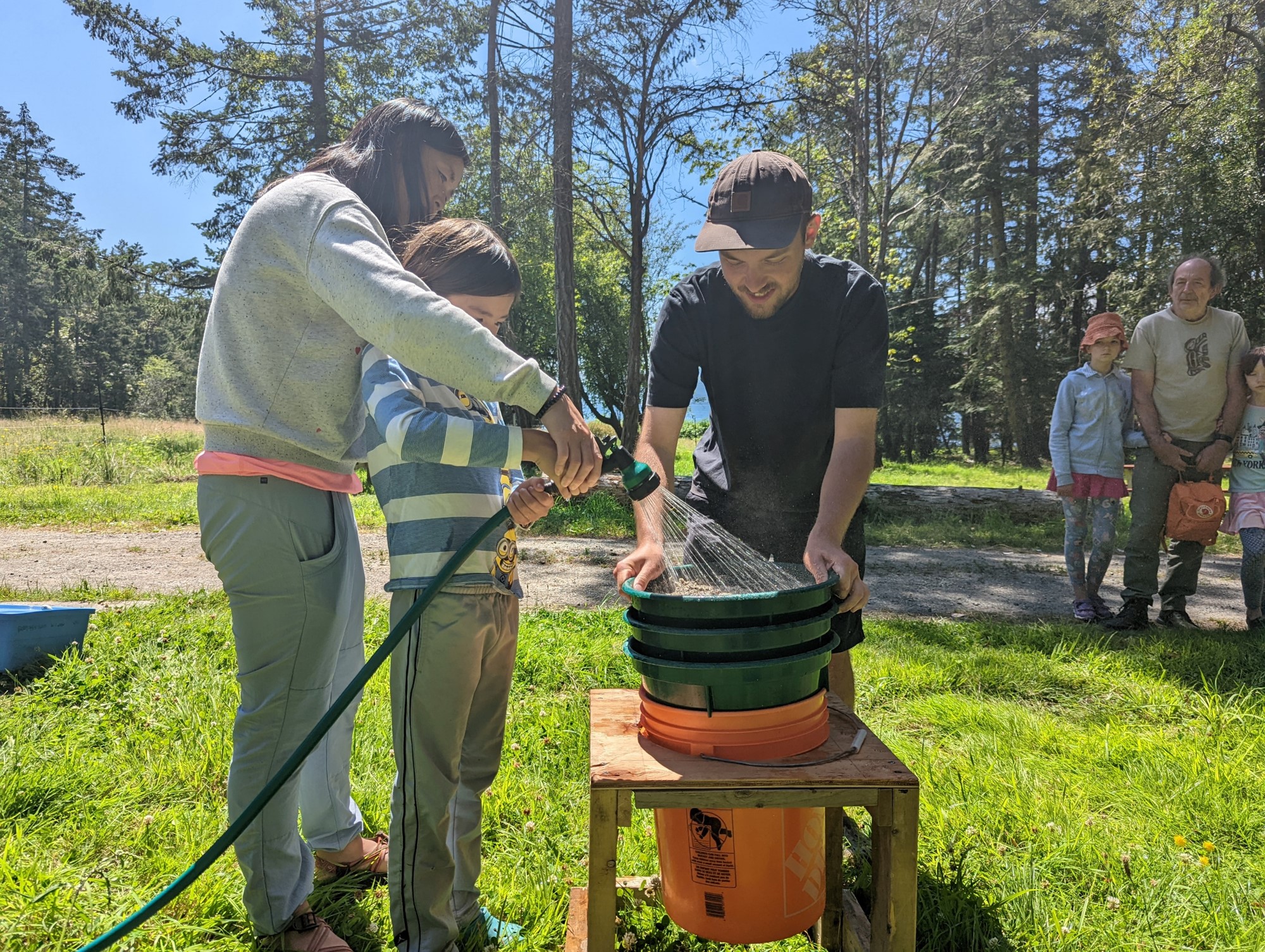 ForageFishSieving